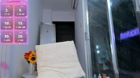 Snapshot of hotfallingdevil chatting on October 3, 11:15 am hotfallingdevil online show from October 3, 11:15 am