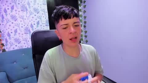 hannah online show from September 19, 2:43 am