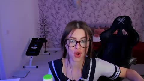 hotmolly_ online show from July 28, 3:21 pm