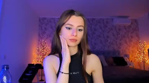 hotmolly_ online show from June 21, 7:07 pm