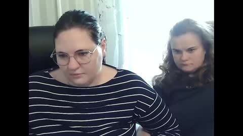 Snapshot of hotpanthers chatting on September 29, 12:43 pm hotpanthers online show from September 29, 12:43 pm