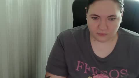 Snapshot of hotpanthers chatting on September 18, 10:25 am hotpanthers online show from September 18, 10:25 am