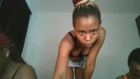 hottie_mistie online show from May 18, 7:14 am