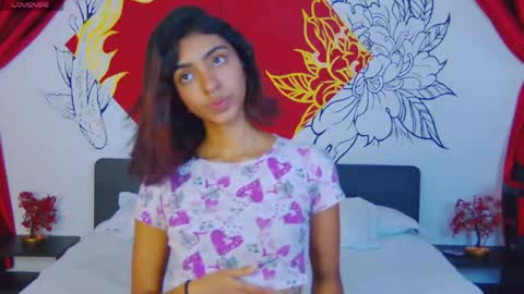 Veronica independent model online show from May 3, 5:38 pm