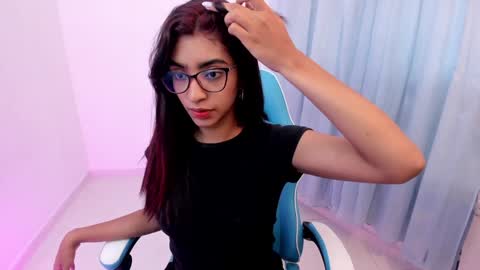 Veronica independent model online show from February 7, 2:47 pm