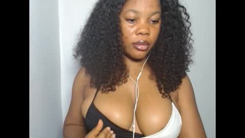 hotty_lora889 online show from October 16, 8:33 pm