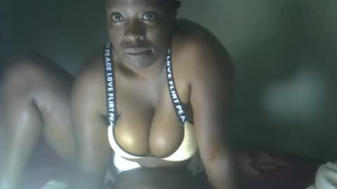 hotwet519320 online show from May 1, 9:01 am