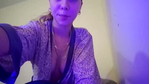Snapshot of httpjordannlyn chatting on October 26, 3:46 am httpjordannlyn online show from October 26, 3:46 am