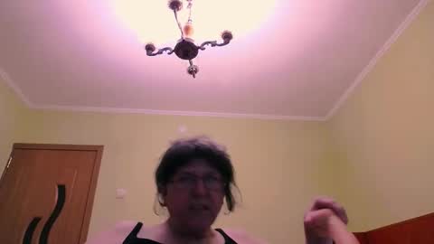 HugeTitsXXX online show from December 12, 7:04 pm