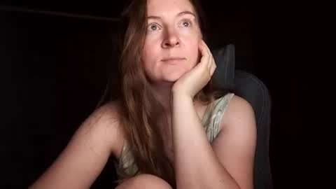 HumpyGrey online show from June 22, 6:05 pm
