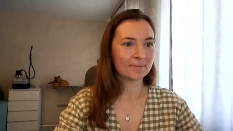 HumpyGrey online show from September 26, 7:17 am