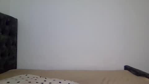 hunny online show from December 22, 3:20 am