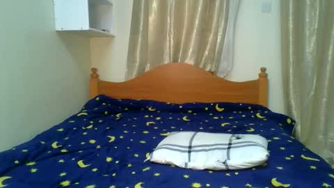 hunny online show from February 7, 9:57 am