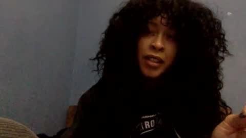 Snapshot of hunyybunz chatting on February 1, 4:46 am Goddess Hunyy online show from February 1, 4:46 am