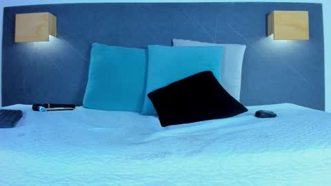 The Dolls online show from March 10, 9:30 pm