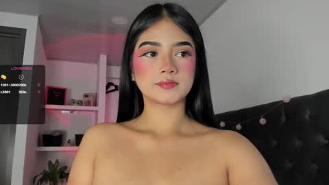 Snapshot of iamjulietaa chatting on January 22, 1:10 am    online show from January 22, 1:10 am