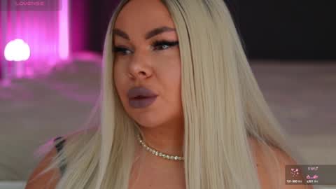 Lila online show from January 8, 10:15 am