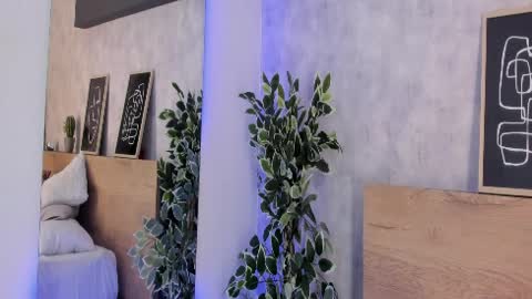 M A R T I N A  online show from April 1, 8:50 pm