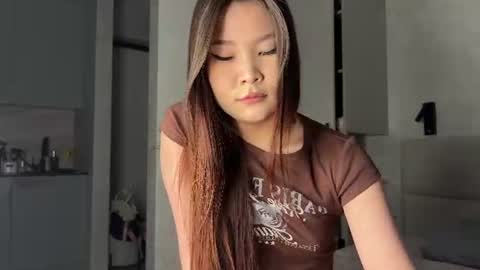 iamyuki_ online show from June 22, 1:21 am