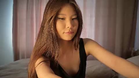 iamyuki_ online show from August 2, 1:52 am
