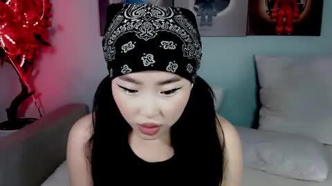 Snapshot of ichiben chatting on December 5, 3:26 am ichiben online show from December 5, 3:26 am