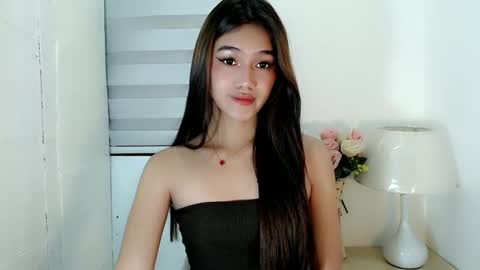 Snapshot of icy_19 chatting on December 20, 6:29 am icy_19 online show from December 20, 6:29 am