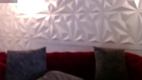 Tifanny online show from January 10, 11:15 am