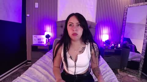 Isa online show from December 21, 2:26 pm