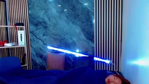 iisalombardi online show from October 1, 8:08 am