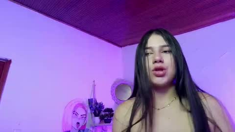 ilayra_smith online show from March 12, 6:05 am