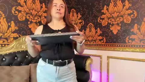 LILY online show from July 28, 11:39 am