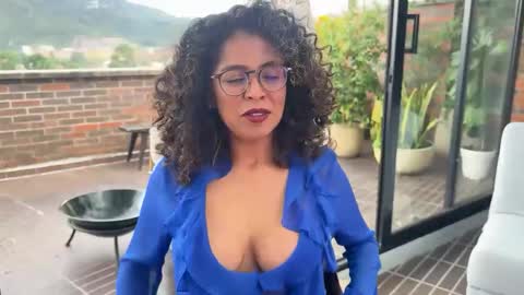 Kloe online show from February 14, 6:29 pm