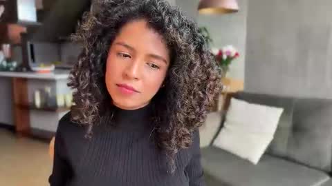 Kloe online show from February 19, 7:27 pm