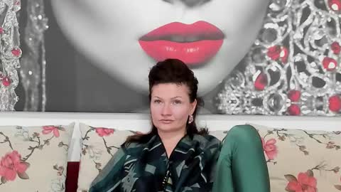 Snapshot of illegalbeauty87 chatting on October 15, 7:00 am Ingrid or more easier...Miss  GoDDess Mistress online show from October 15, 7:00 am