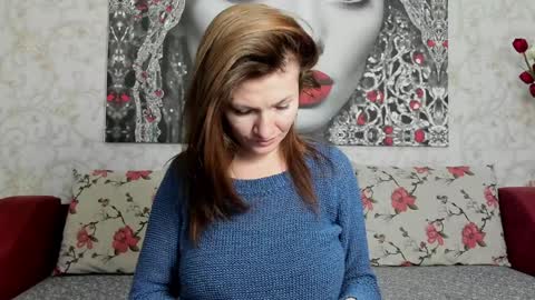 Snapshot of illegalbeauty87 chatting on December 11, 4:18 am Ingrid or more easier...Miss  GoDDess Mistress online show from December 11, 4:18 am