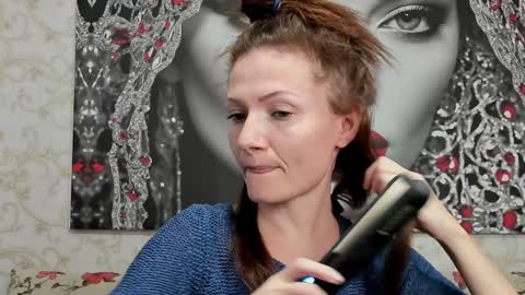 Snapshot of illegalbeauty87 chatting on December 5, 3:04 am Ingrid or more easier...Miss  GoDDess Mistress online show from December 5, 3:04 am