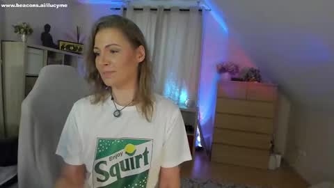 Snapshot of ilucyme chatting on October 1, 2:33 pm ilucyme online show from October 1, 2:33 pm