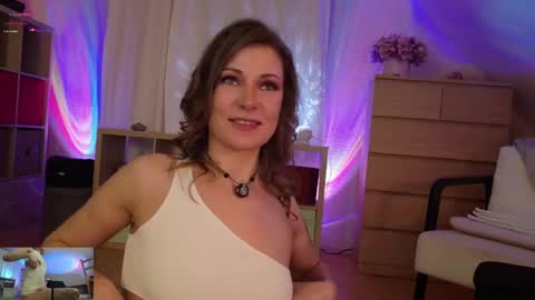 Snapshot of ilucyme chatting on January 19, 7:26 pm ilucyme online show from January 19, 7:26 pm