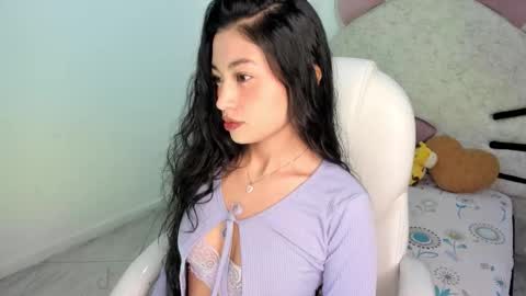 Atenea online show from February 21, 9:48 pm