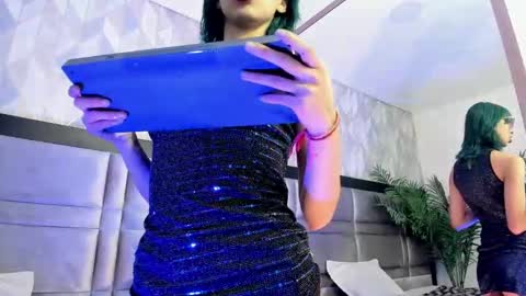 Snapshot of im_gaia chatting on January 10, 2:45 pm Im Gaia online show from January 10, 2:45 pm