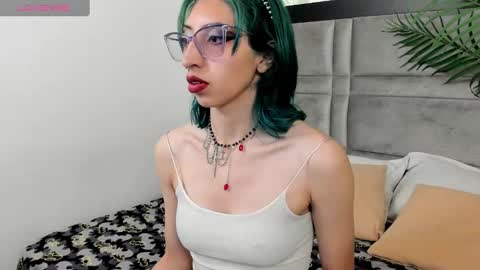 Snapshot of im_gaia chatting on January 28, 1:27 pm Im Gaia online show from January 28, 1:27 pm