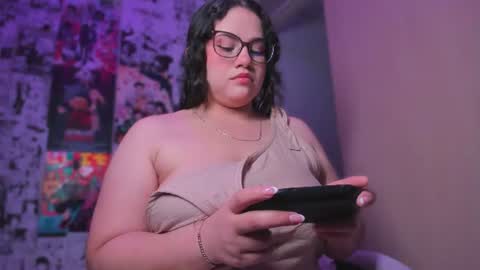 mei mei uwu online show from July 10, 2:45 am