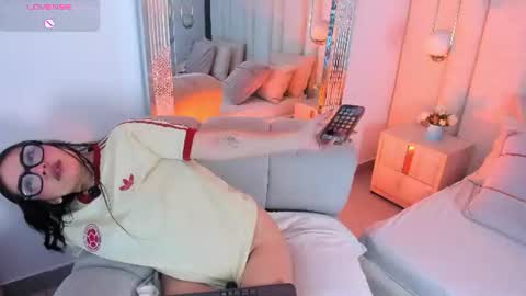 im_miadoll online show from July 7, 12:41 pm