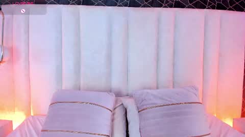 im_miadoll online show from August 3, 12:44 pm