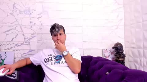 im_milan_rs online show from February 3, 10:03 am