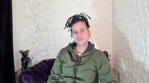 im_milan_rs online show from March 2, 12:20 am