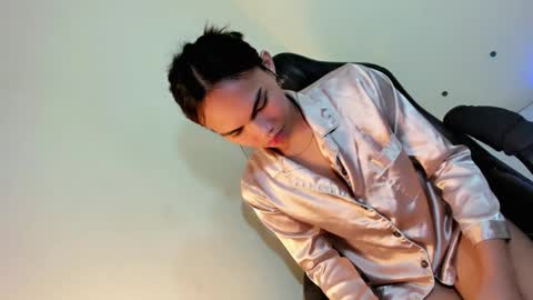 Lolly online show from May 1, 1:47 pm