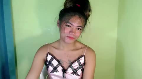 Snapshot of im_yourfairyannaxx chatting on February 6, 2:04 pm im_yourfairyannaxx online show from February 6, 2:04 pm