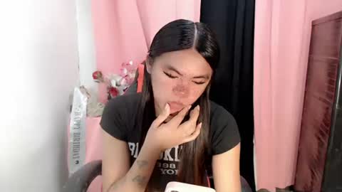 Snapshot of im_yourfairyannaxx chatting on October 14, 9:12 am im_yourfairyannaxx online show from October 14, 9:12 am