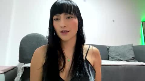 Lenka online show from December 4, 10:32 pm